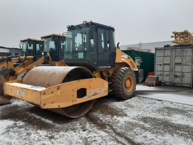 Аренда катка XCMG XS142J
