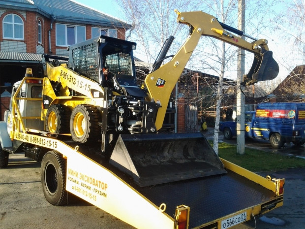Услуги мини-погрузчика с гидромолотом Bobcat s250