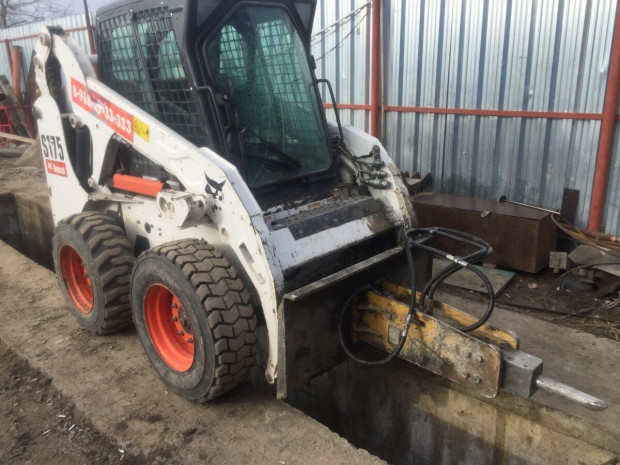 Аренда минипогрузчика с ямобуром BOBCAT S175