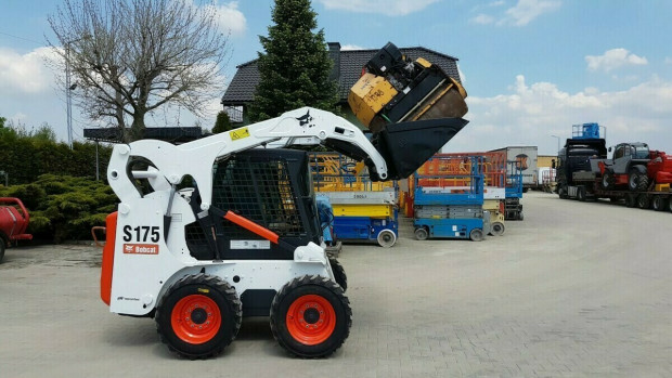 Аренда минипогрузчика с ямобуром BOBCAT S175