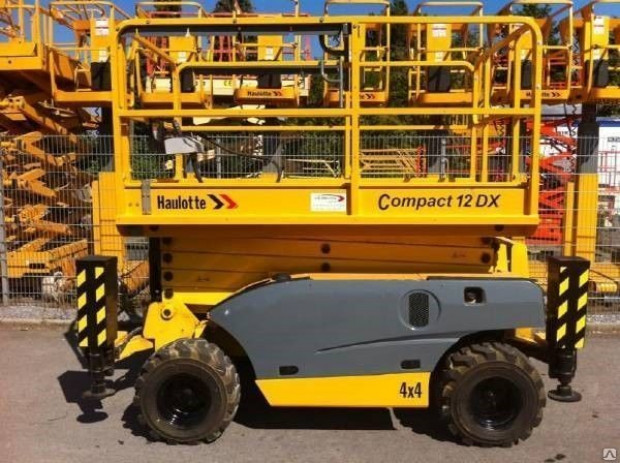 Аренда самоходного подъёмника  Haulotte compact 12(дизельный)